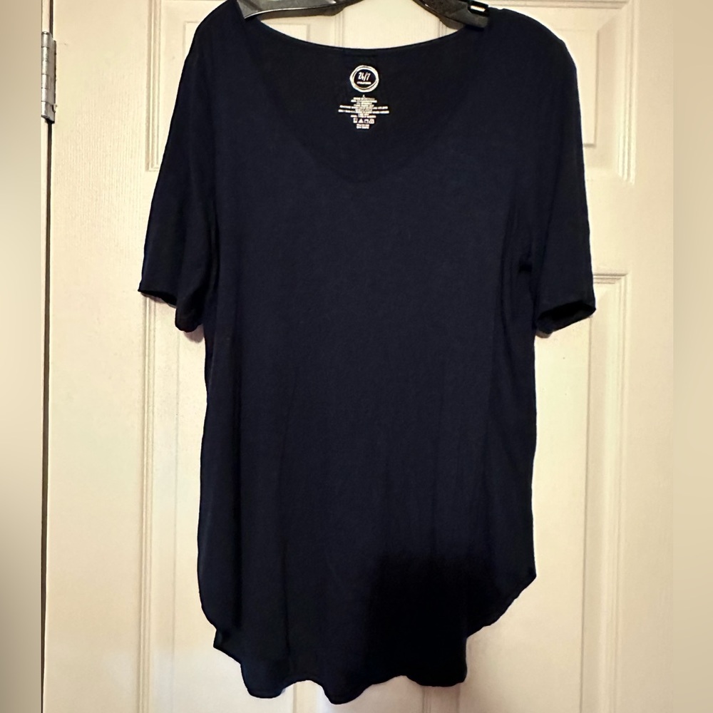 24/7 Maurice’s shirt